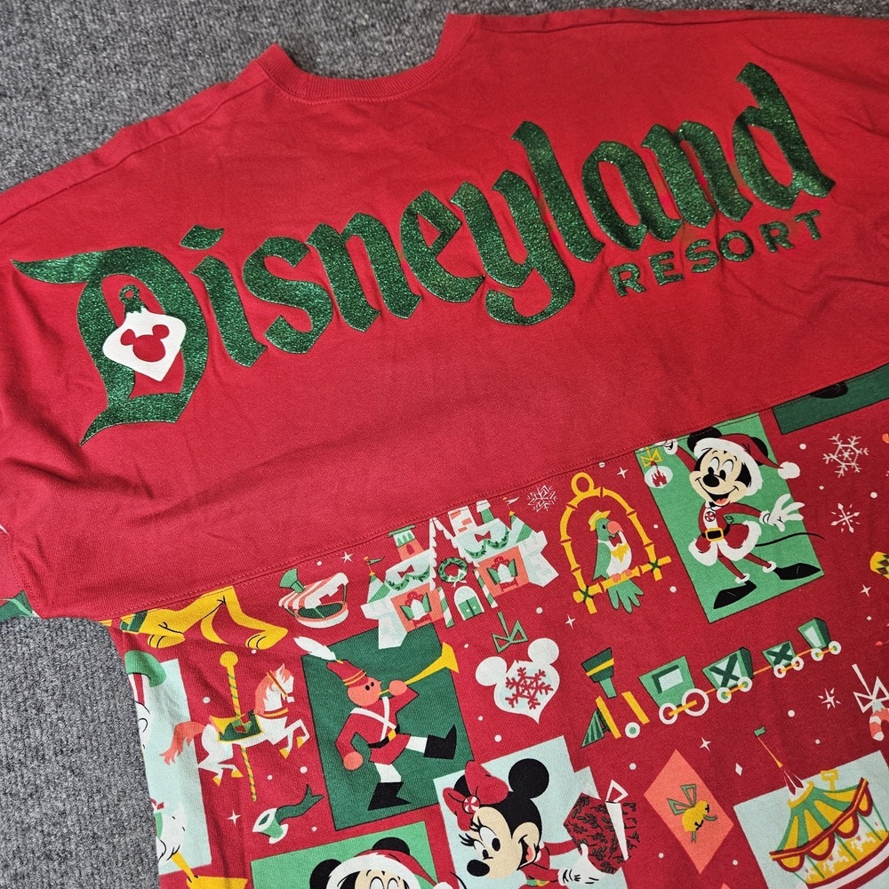 Disneyland Resort Holiday Spirit Jersey Size Medium Red Christmas Mickey Mouse